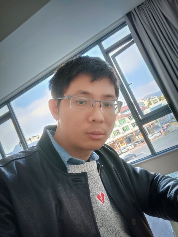 也许只是缺少一个拥抱的第二张照片--邵武相亲网
