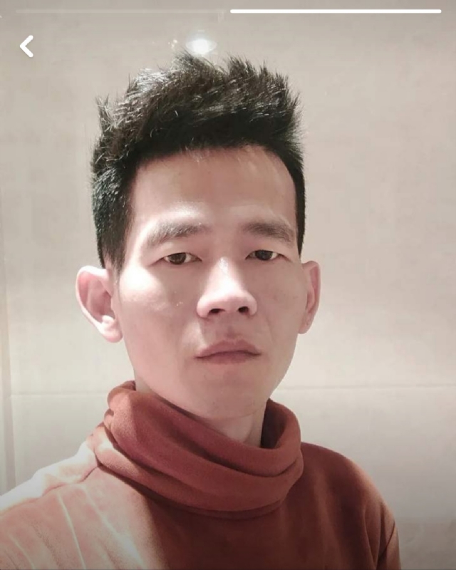 白了少年头的第一张照片--邵武相亲网